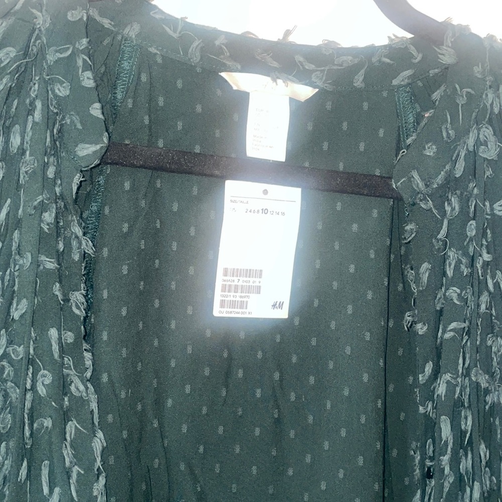 Dark green shawl
